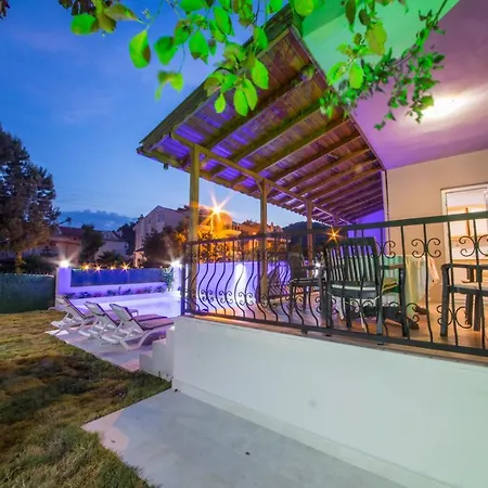 Smyrna Daily Weekly Villa
