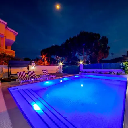 Smyrna Daily Weekly Villa